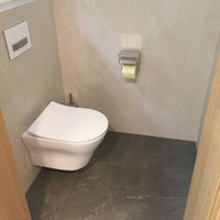 Toilette gefliest